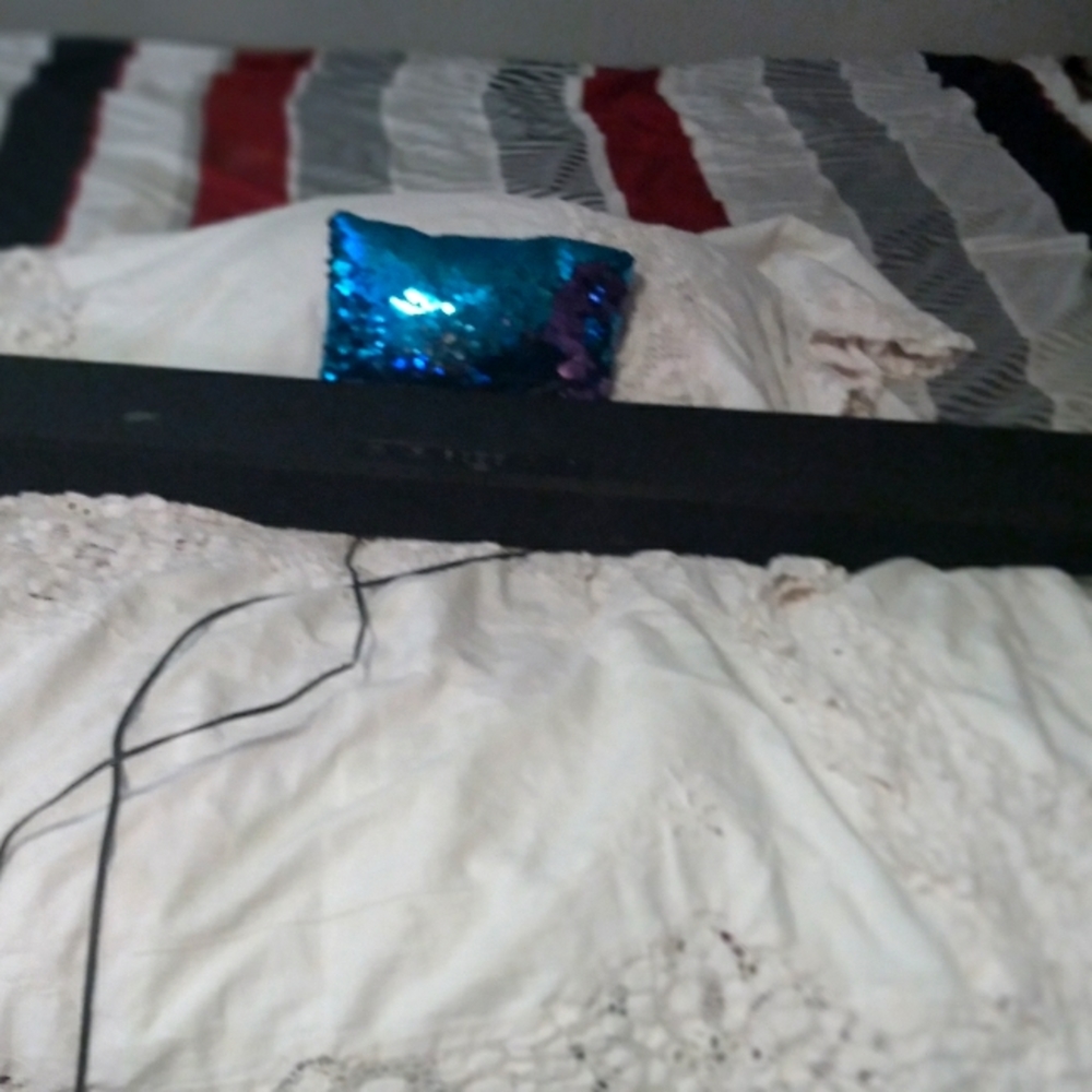 Black web, channel sound bar system
